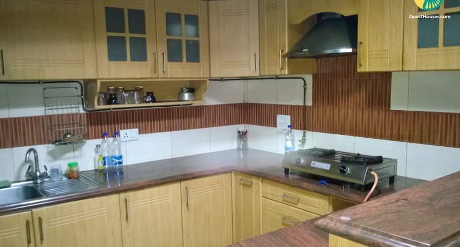 a well furnished room to stay, New Delhi 5